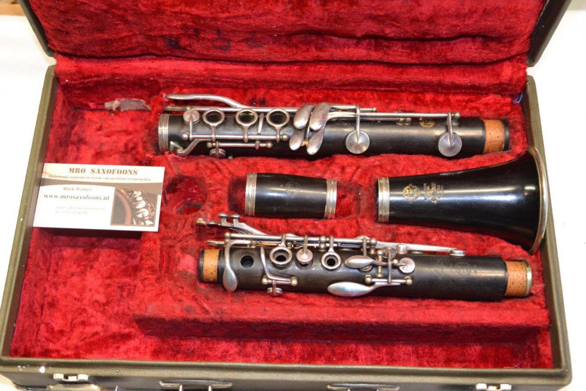 Selmer balanced store tone clarinet